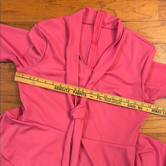 Elegant Pink Long-Sleeve Dress - Picture 8 of 9
